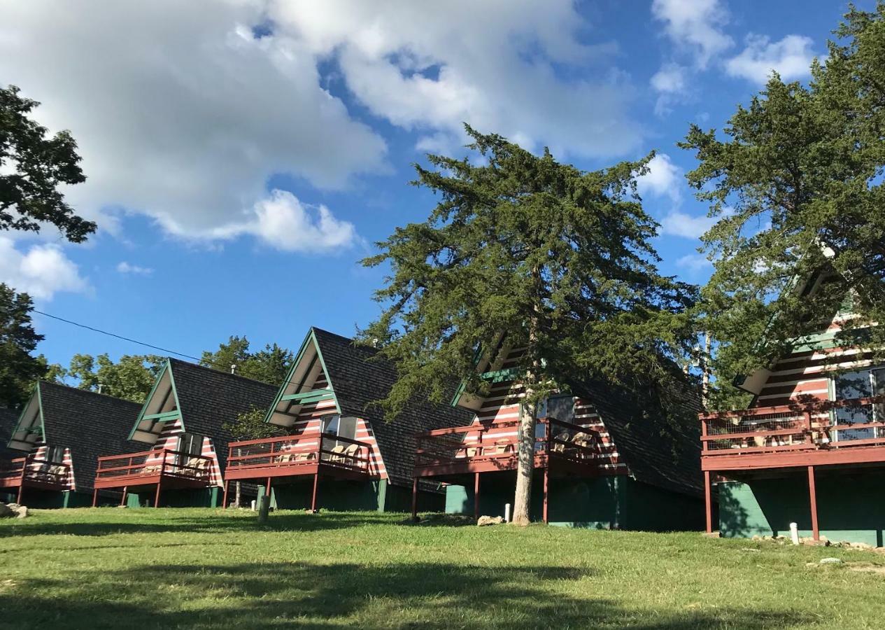 Calm Waters Resort Indian Point Kültér fotó